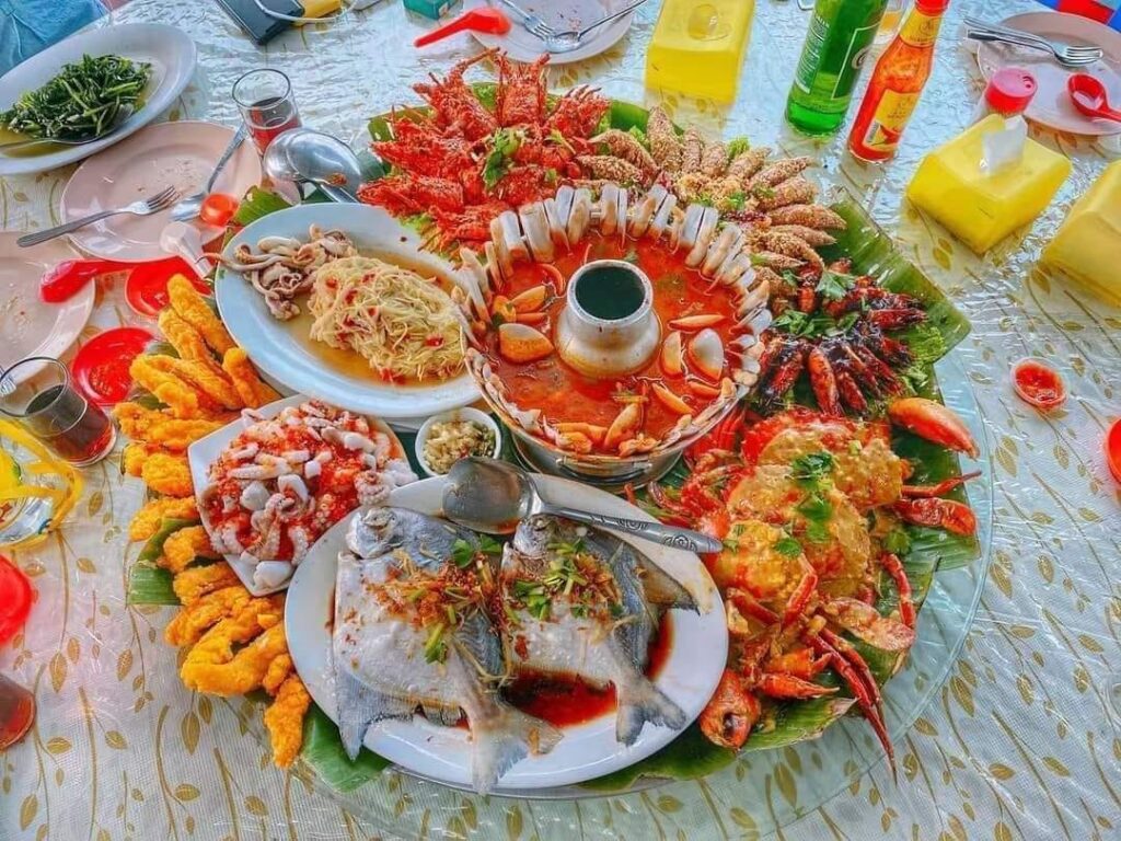 去过峇眼拿督才知道，海鲜可以鲜到飞起！ 必打卡霹雳Perak峇眼拿督美食餐馆！